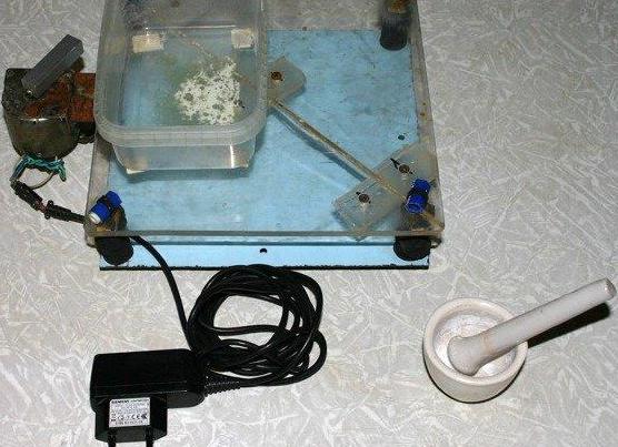 Как изготовить вибрационный столик для травления печатных плат